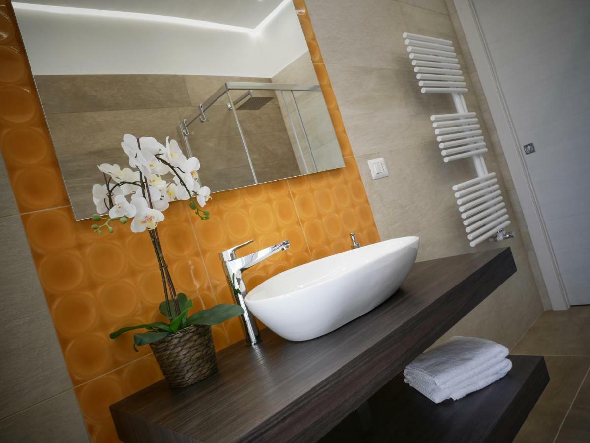 Denza Apartments Кастелламмаре-ди-Стабия Экстерьер фото