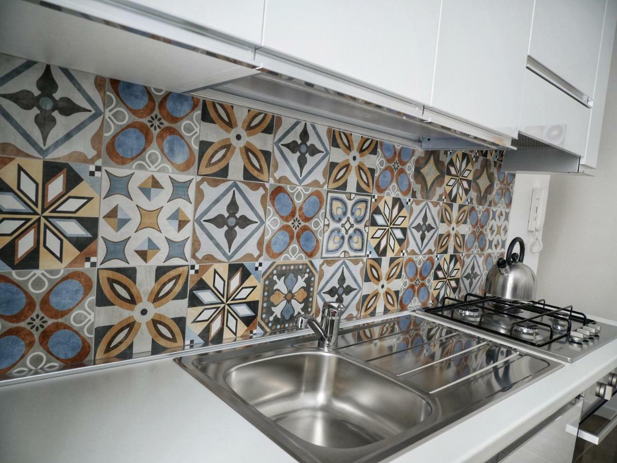 Denza Apartments Кастелламмаре-ди-Стабия Экстерьер фото
